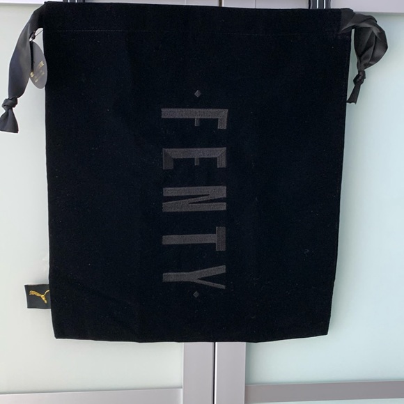 Fenty Velvet Logo Bag - Picture 2 of 8